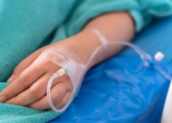 Studimi: Plakja e përshpejtuar rrit rrezikun e kancerit tek moshat e reja