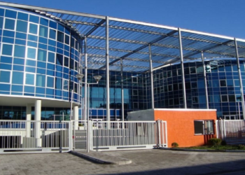 Pjesë e grupit të trafikut të klandestinëve, GJKKO lë në fuqi masat e sigurisë për 24 personat e ndaluar (EMRAT)