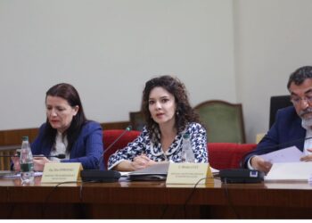 Kërkesa e Rithemelimit, Spiropali: Mocionet me debat nuk mund te jenë manuale denigrimi e shpifje