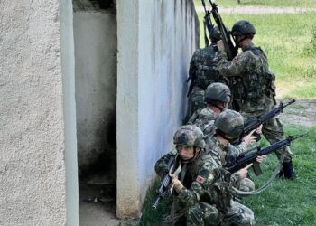 Siguria në kufirin lindor të NATO-s, Shqipëria e Mali i Zi “rrokin” armët: Stërvitje të përbashkët ushtarake
