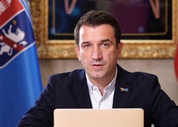 Veliaj: Dje në emisione ishte mbledhur gjithë llumi bashkë, me analistë që e kanë hallin e përfitimit të tyre, jo të qytetarëve