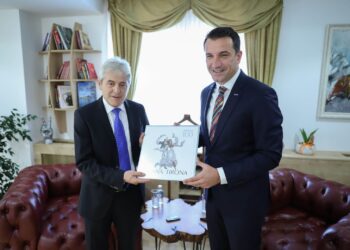 Këshilli Bashkiak i Tiranës i jep sot titullin “Qytetar Nderi”, Ali Ahmetit