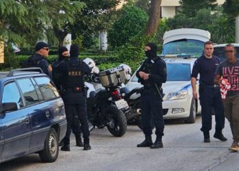 Po rrihte gruan teksa ishte nën efektin e drogës, i riu vret veten pasi u pikas nga policia