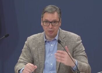 Kosova në KiE, Vuçiç: Duan të më bindin për kompromis me Prishtinën