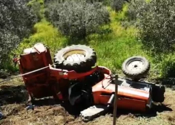 Emrat/ Aksidenti tragjik: Zetori del nga rruga dhe bie në kanal, humbin jetën dy persona