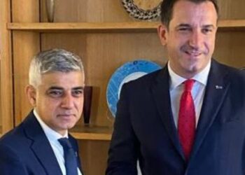 Fitoi mandatin e tretë në Londër, Veliaj uron Sadiq Khan: Triumfoi shpresa mbi frikën!