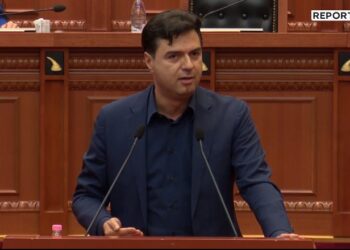 “Kujdes me bojën, nxiji pak më shumë”/ Basha përplaset me Manjën: Të ngelën leshtë e mi në gojë