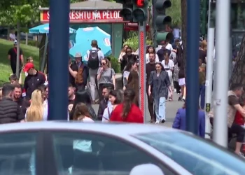 Dedektivë jo vetëm për tradhti! Avokati zbulon kërkesat e pazakonta të shqiptarëve