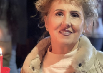 Aktori i njohur Agron Llakaj lajmëron ndarjen nga jeta të bashkëshortes