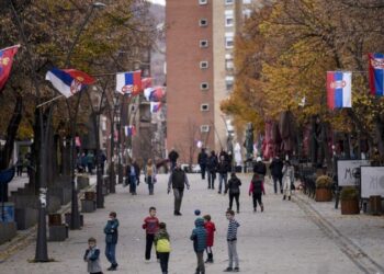 Vuçiç insiston për Asociacionin\ Politikania Radosavljeviç: Ja si e vlerësojnë serbët në veri