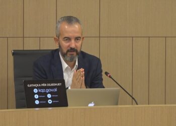 Vota e diasporës, palët pa dakordësi! KQZ bën gati draftin, PS: I qëndrojmë votimit me postë! Opozita kundër