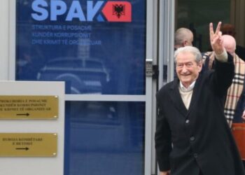“Të përjashtohet gjyqtarja”, avokatët e Berishës depozitojnë kërkesën në GJKKO