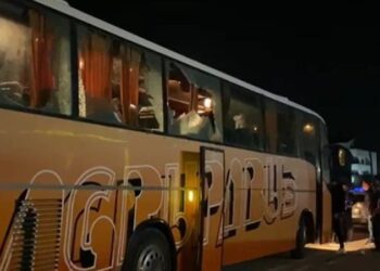Incident pas ndeshjes Partizani-Skënderbeu, sulmohet autobusi i tifozëve korçarë