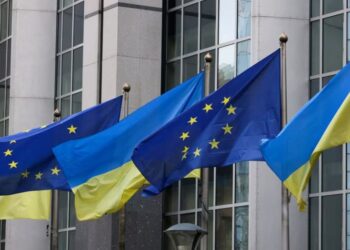 Hungaria po bllokon 6.5 miliardë euro ndihmë/ Ministrat e Mbrojtjes së BE diskutojnë për mbështetjen e mëtejshme ushtarake për Ukrainën