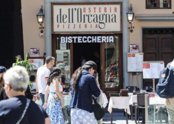 Sekuestrohen 400 mijë euro/ Si i pastronin paratë grupi kriminal që krijoi ‘perandorinë’ me biznese! Prokuroria e Firences vijon aksionin në bashkëpunim me SPAK