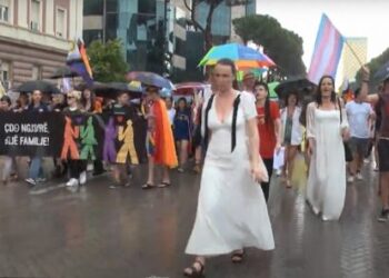 “Parada e Krenarisë”, komuniteti LGBTIQ+ marshon në Tiranë