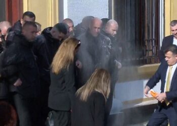 FOTO/ ‘Dita e kiametit’ mbërriti: Flamur Noka do jetë lektor për politikanët e rinj më 17 maj