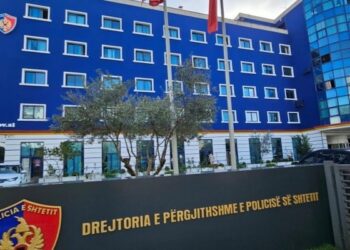 Emrat/ U përmendën në dosjen e SPAK ku u goditën 7 grupe kriminale, përjashtohen 2 efektivë nga Policia e Shtetit