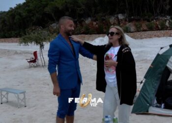 “O Valeri im, që më dole trim”, Mariana i këndon fermerit, si po kalojnë dyshja nën shoqërinë e njëri-tjetrit?