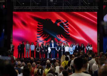 E plotë/Fjala e Kryeministrit Edi Rama me emigrantët shqiptarë në Milano