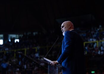 E plotë/Fjala e Kryeministrit Edi Rama me emigrantët shqiptarë në Milano