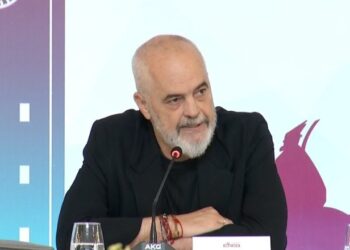 “Të ndërtojmë një NATO të arsimit”, Rama: Vendimet t’i bazojmë tek e ardhmja, i vetmi vend që na bashkon