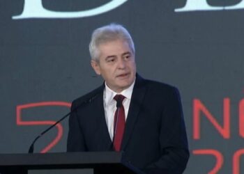 Ali Ahmeti i kthen reston Kurtit: Masat e BE-së dhe SHBA-së, alarm për klasën politike kosovare, sidomos për kryeministrin