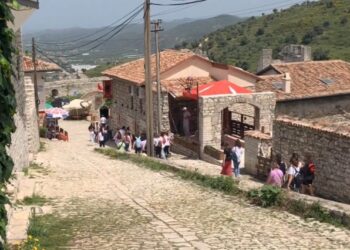 Berati tejmbushet me turistë, muzeu Ikonografik “Onufri” mbetet destinacioni i preferuar