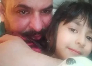 “Nuk do ia fal kurrë vetes”/ Babai që humbi vajzën në Kanalin Anglez rrënqeth me deklaratën: Tentova ta shpëtoja…!