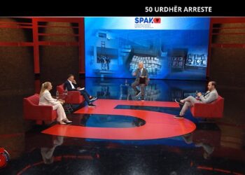 ‘Jemi të vonuar në zbardhjen e bisedave në Sky Encrochat’, gazetarja: Pjesa më e bukur kur të dalin bisedat e politikanëve