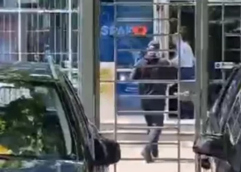 Gazetari dhe analisti Baton Haxhiu paraqitet në SPAK