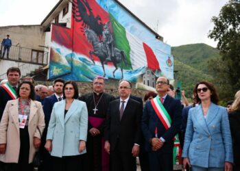 Begaj me arbëreshët në Itali, merr pjesë në inaugurimin e murales për Skënderbeun
