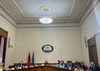 Rezoluta anti-korrupsion të hënën në Kuvend, Çuçi: Duam gjithëpërfshirje! S’ka mbivendosje kompetencash me Këshillin Kombëtar të Integrimit dhe komisionet parlamentare