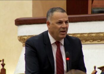 “Nuk na ka marrë malli fort…”, Dogjani kërkon sqarim: Pse Rama injoron Kuvendin?!