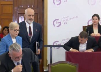 Rama shpall reformën e re: Korrupsioni të përballet me filtra para se t’i vijë radha drejtësisë. Opozita, e ftuar…