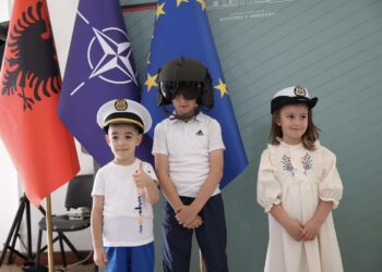 Jeta Ushtarake në sytë e të vegjëlve, Fëmijët e Forcave të Armatosura vizitë prindërve në ambientin e punës