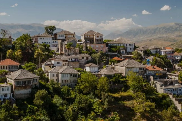 Gjirokastër, të huajt blejnë shtëpi në zonën muzeale