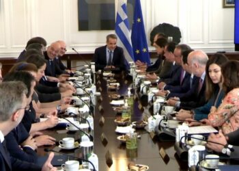 Greqia luftë në dy fronte: Bllokim Tiranës dhe Shkupit në rrugën drejt BE-së
