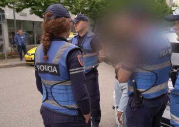 “Një djalë shqiptar më futi drogë në pije, më kërkonte seks”! Italiani në gjendje të rëndë, ndërhyn policia