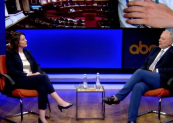 Nga Bashkia e Tiranës në Ministrinë e Shëndetësisë/ Koçiu rrëfen rrugëtimin në politikë: Sot pushteti vendor është ndërgjegjësuar