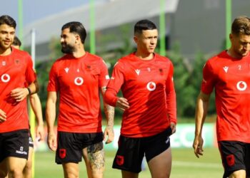 Dita e dytë e stërvitjes, Kombëtarja lë nesër Shqipërinë! Tre lojtarë bashkohen në Austri, Sylvinho merr dy futbollistë nga kampionati shqiptar