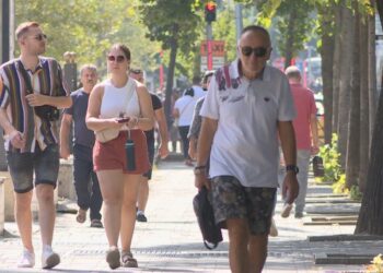 Shqiptarët paguajnë rregullisht kreditë, huatë e papaguara në kohë ranë në mars në nivelin më të ulët në 16 vjet