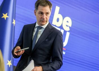 Pas atentatit ndaj Robert Fico, në radio në Belgjikë bëhet thirrje për të qëlluar kryeministrin