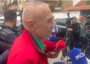 Hyn në Prokurori si kallëzues, del si inspektor! Meta: Dosjet ishin sa një mal! Muret duhen lyer…