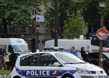 Sulm me thikë në Francë, plagosen 3 persona. Ja si paraqitet gjendja e tyre