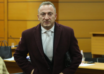 Komisioneri Publik ankimon vendimin për konfirmimin në detyrë, kërkon shkarkimin e prokurorit Valentin Preçi