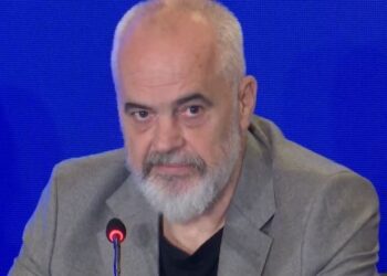 Rama, të martën mbledhje të jashtëzakonshme me ministrat dhe deputetët