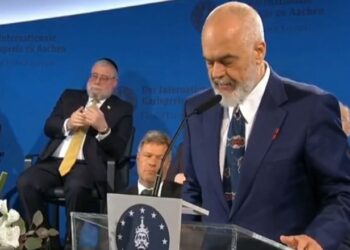 Rama në Gjermani, fjalim në ceremoninë e Çmimit ‘Karlit të Madh’: Shqipëria shembull i tolerancës!