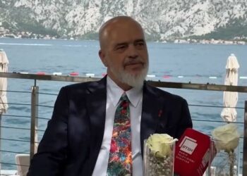 “Britania dhe…”/ Marrëveshje me shtet tjetër për emigrantët? Rama: JO-ja mbetet, Italia ha bukë veç