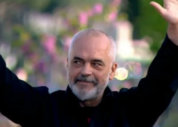 “Është i mirëpritur”/ Shuhen dilemat: Rama do vizitojë Athinën, në takim 5 mijë emigrantë shqiptarë